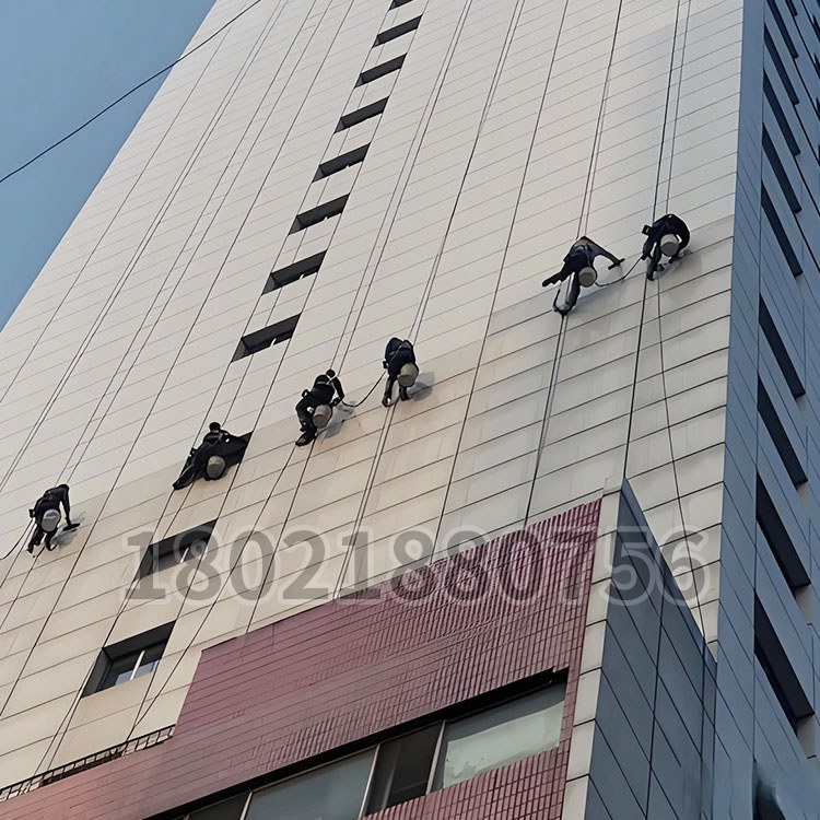 外牆清洗（xǐ）施工翻（fān）新